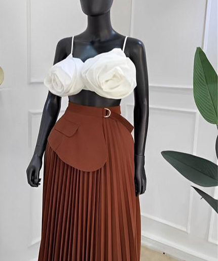 High waist Pleated Midi skirt.